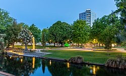 Victoria Sq